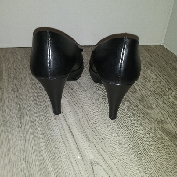 Black Open Toe Heel - Picture 6 of 10
